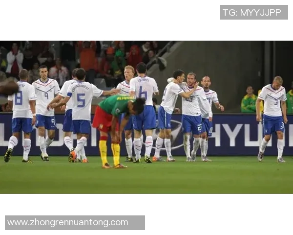 2010年世界杯小组赛荷兰队对阵喀麦隆队精彩回顾与战术分析 2010年世界杯小组赛荷兰队对阵喀麦隆队精彩回顾与战术分析