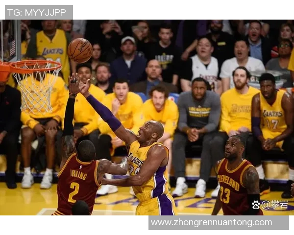 10月3日湖人与热火精彩对决直播全程回顾与分析 10月3日湖人与热火精彩对决直播全程回顾与分析